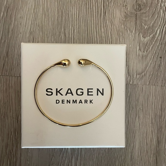 Skagen Jewelry - NEW Skagen Kariana Gold Minimalist Bracelet